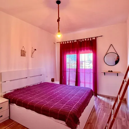 Cozy Qerret Apartment